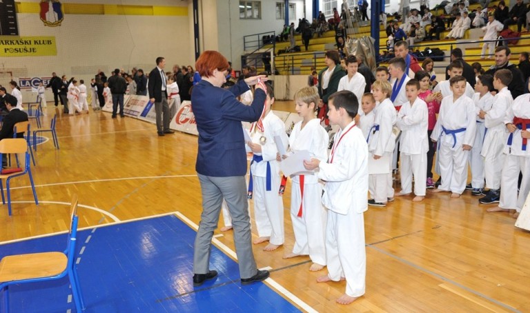 Održano 2. kolo dječje karate lige Hercegovina uz 16 karate klubova iz cijele Hercegovine sa 320 natjecatelja
