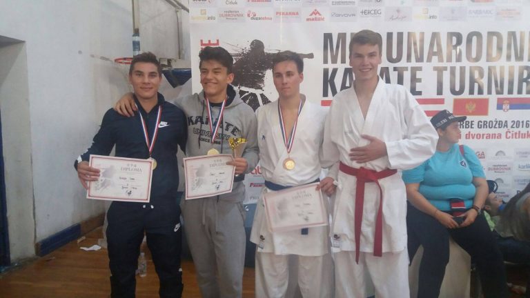 Karate klub Široki otvorio sezonu natjecanjem u Čitluku, nastupivši sa osam članova i tri osvojene medalje