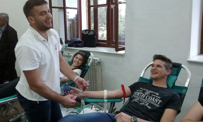 Apel iz SKB Mostar: Zbog brojnih operacija hitno potrebna krv