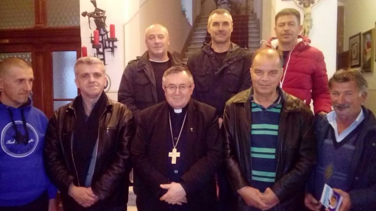 Kardinal Vinko Puljić ugostio članove Udruge zaboravljeni branitelji BiH i dao im podršku