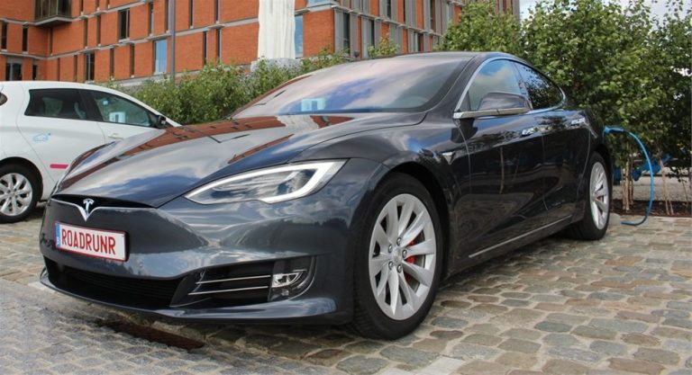 Tesla Model S prešao 900 km s jednim punjenjem