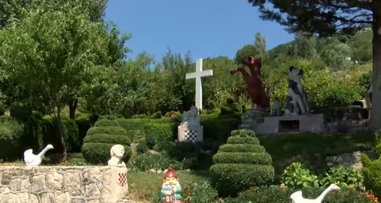 VIDEO: “Rajski vrt u Rakitnu” i priča o kiparu Ljubi Mihalju Skokiću