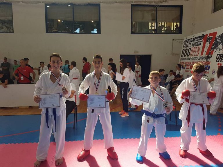 Karate klub Široki Brijeg okitio se sa 9 medalja na turniru u Čitluku