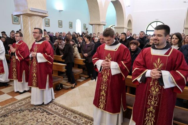 Biskup Perić u Kongori za đakone zaredio četvoricu kandidata, među njima i fra Jozo Hrkać iz Širokog Brijeg