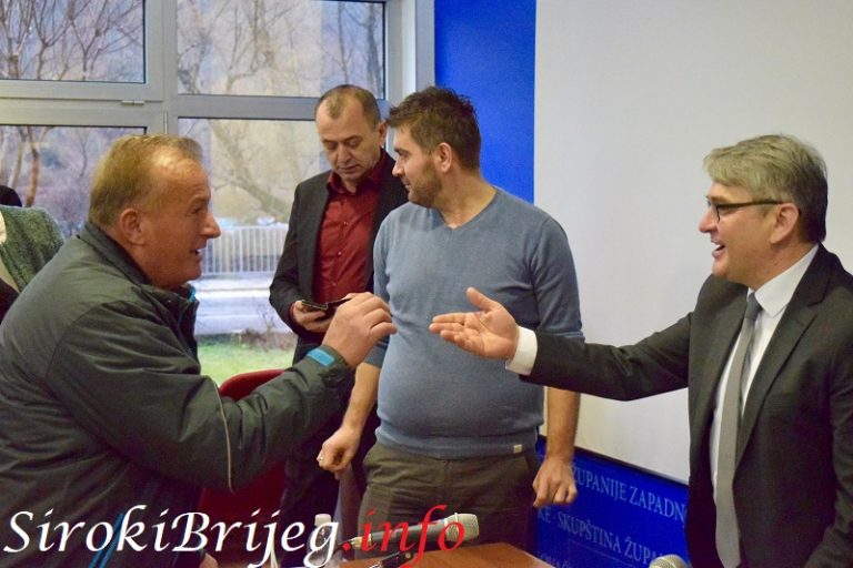 VIDEO/FOTO: Bukvarević u Širokom Brijegu poručio braniteljima da se strpe, bit će sve dobro!