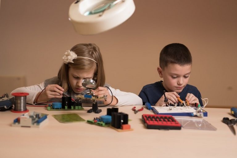 Poziv učenicima osnovnoškolskog uzrasta iz Širokog Brijega u Ljetnu školu robotike