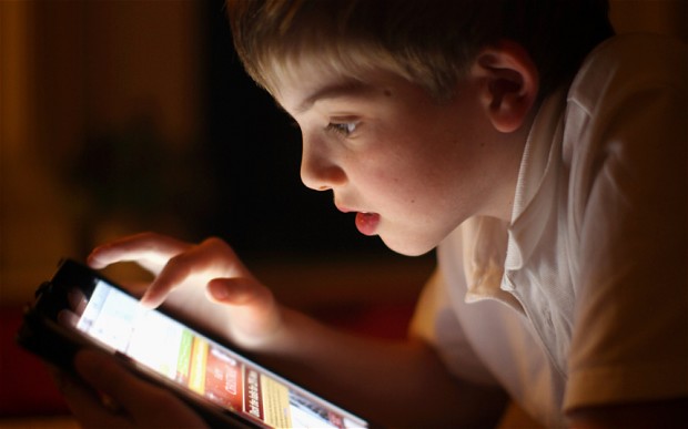 Koliko su sigurna naša djeca od internetskih opasnosti?