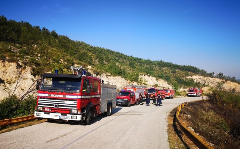 Ugašen veliki požar u Tihaljini, izgorilo oko oko 150 hektara površine