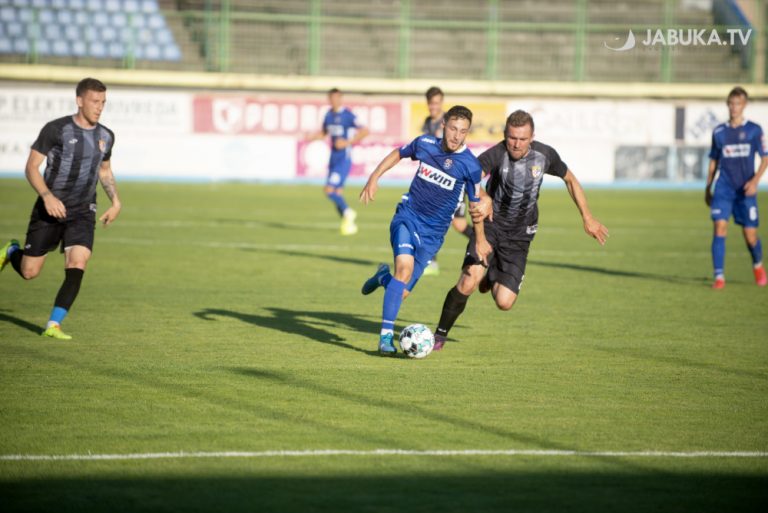 Prva pripremna utakmica nogometaša Širokog Brijega i Posušja za predstojeću sezonu završila rezultatom 1:1