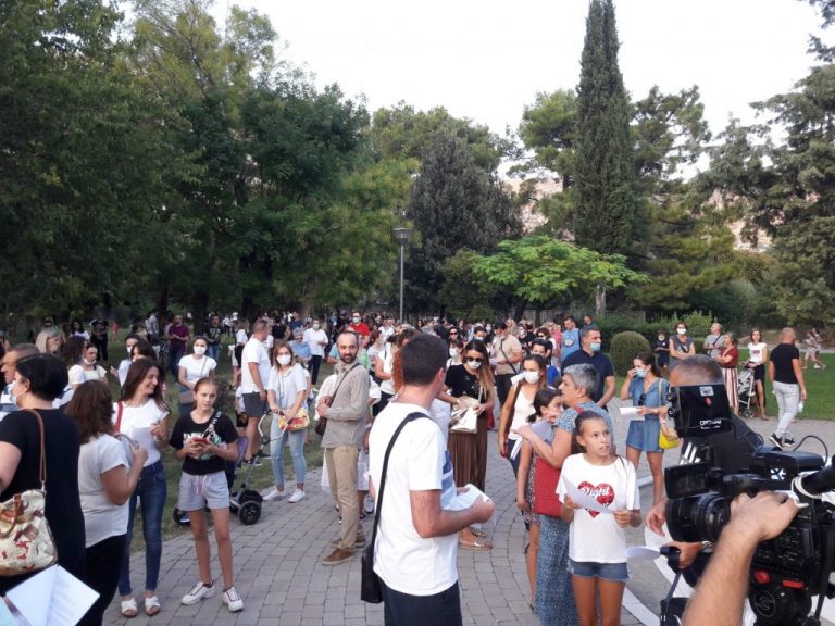 U Mostaru prosvjedi roditalja za normalizacija nastavnog procesa u hercegovačkim školama