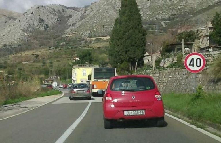 Previđene izmjene u zakonu da se sporija vozila u BiH mogu pretjecati i preko pune crte?